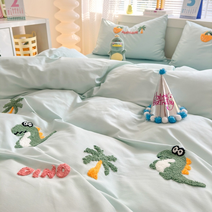 91家纺网 家纺一手货源 找家纺 锦觅 2024春夏新品韩式小清新全棉水洗棉毛巾绣重工刺绣纯棉四件套 萌趣小龙