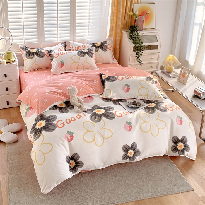 91家纺网 家纺一手货源 找家纺 2024新款直播爆款植物羊绒四件套 AB草莓花