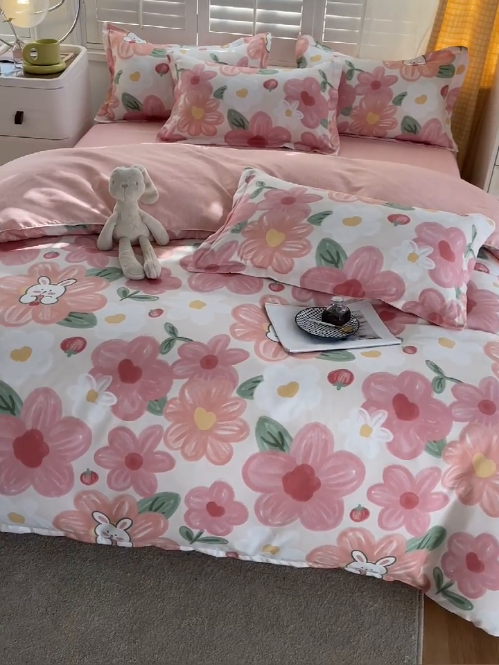 91家纺网 家纺一手货源 找家纺 2024新款直播爆款植物羊绒四件套 AB花田兔