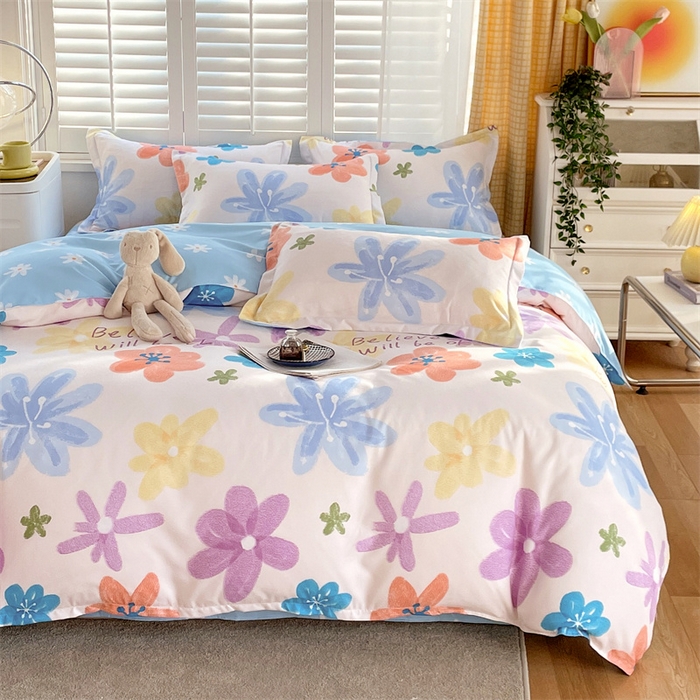 91家纺网 家纺一手货源 找家纺 2024新款直播爆款植物羊绒四件套 AB雨末花开