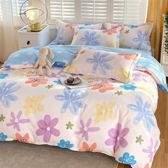 91家纺网 家纺一手货源 找家纺 2024新款直播爆款植物羊绒四件套 AB雨末花开