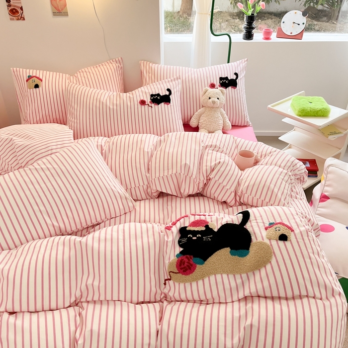 91家纺网 家纺一手货源 找家纺 呗旺鹿 2024新款全棉13372毛巾绣四件套 毛线猫咪