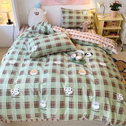 91家纺网 家纺一手货源 找家纺 昔可家纺 2024开春新款全棉印花四件套 格子小修狗