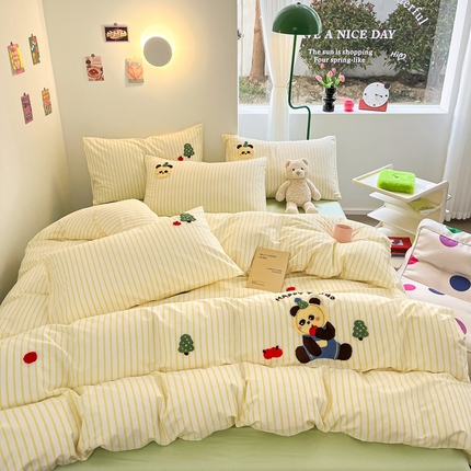 91家纺网 家纺一手货源 找家纺 呗旺鹿 2024新款全棉13372毛巾绣四件套 苹果熊猫