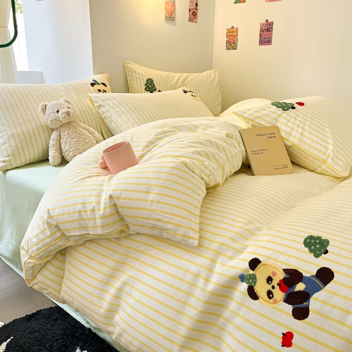 91家纺网 家纺一手货源 找家纺 呗旺鹿 2024新款全棉13372毛巾绣四件套 苹果熊猫