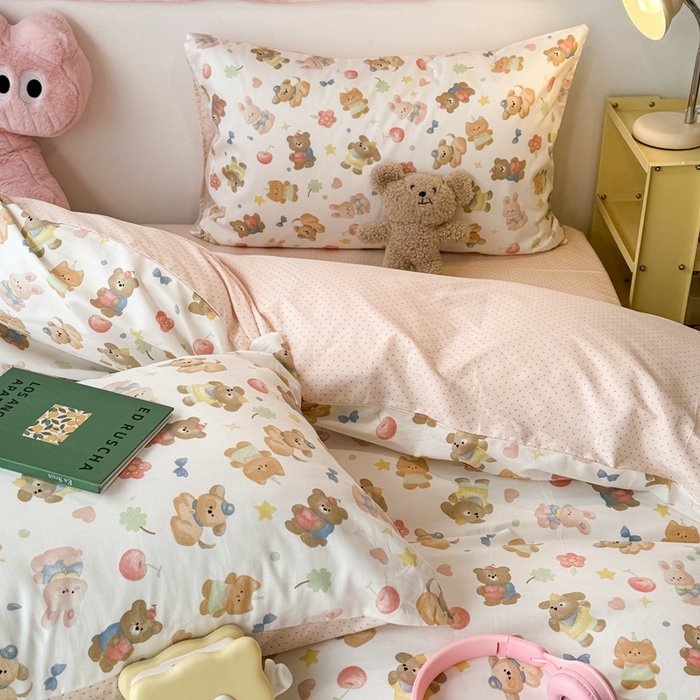 91家纺网 家纺一手货源 找家纺 昔可家纺 2024开春新款全棉印花四件套 苹果油画熊