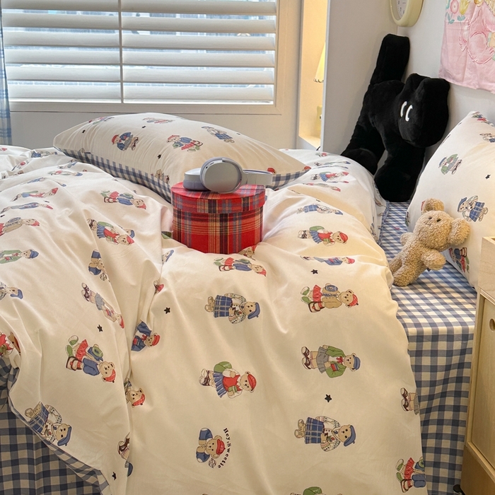 91家纺网 家纺一手货源 找家纺 昔可家纺 2024开春新款全棉印花四件套 学院英伦熊