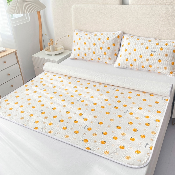 91家纺网 家纺一手货源 找家纺 恋绒家纺 2025新款一面棉一面绒全棉护理垫防水隔尿垫 漫日之夏