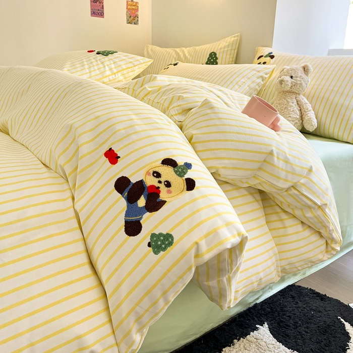 91家纺网 家纺一手货源 找家纺 呗旺鹿 2024新款全棉13372毛巾绣四件套 苹果熊猫