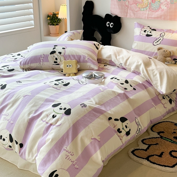 91家纺网 家纺一手货源 找家纺 昔可家纺 2024开春新款全棉印花四件套 紫条小奶狗