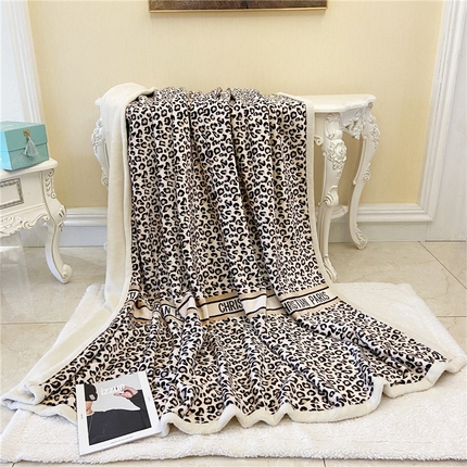 91家纺网 家纺一手货源 找家纺 (总) 卡奥 2025新款双层复合云貂绒北极绒休闲毛毯