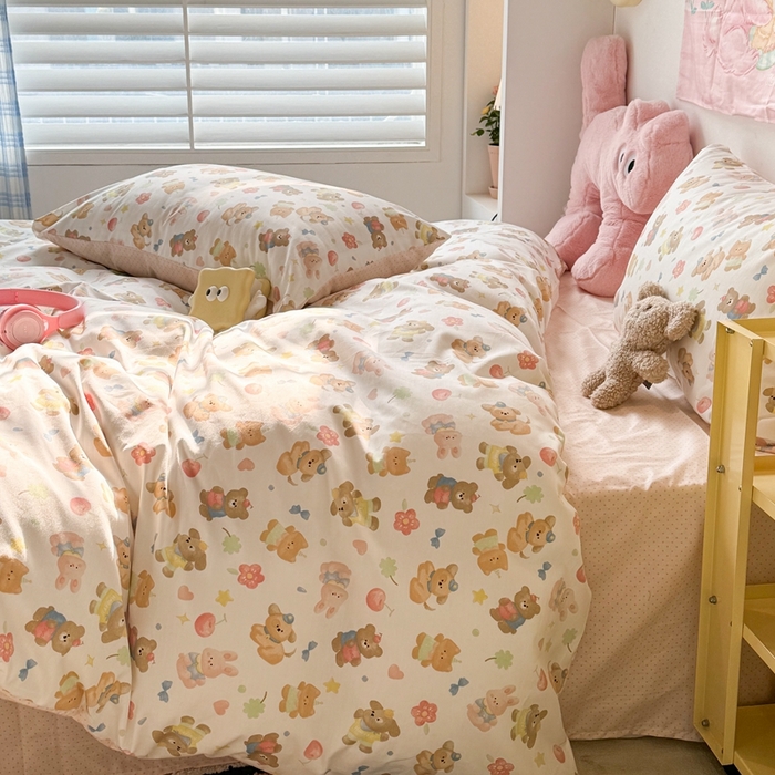 91家纺网 家纺一手货源 找家纺 昔可家纺 2024开春新款全棉印花四件套 苹果油画熊