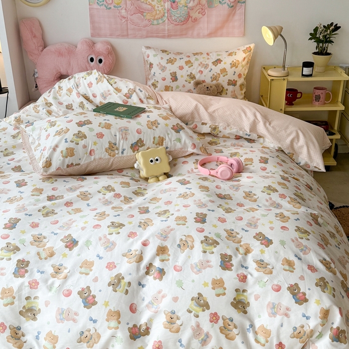 91家纺网 家纺一手货源 找家纺 昔可家纺 2024开春新款全棉印花四件套 苹果油画熊