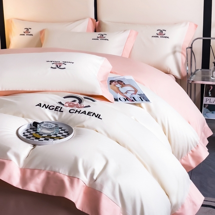 91家纺网 家纺一手货源 找家纺 KA 2025春夏新品60S绣花全棉四件套礼盒装 相约粉拼白