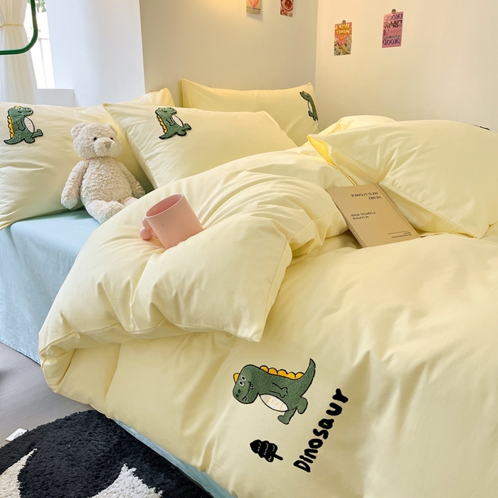 91家纺网 家纺一手货源 找家纺 呗旺鹿 2024新款全棉13372毛巾绣四件套 趣味恐龙