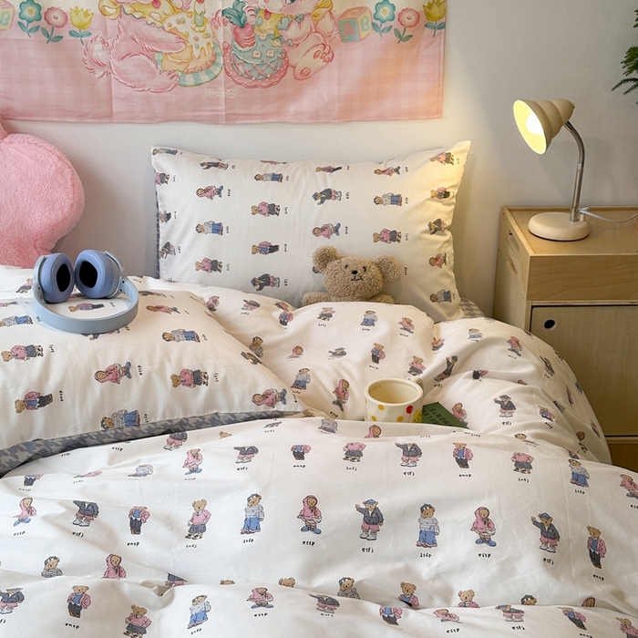 91家纺网 家纺一手货源 找家纺 昔可家纺 2024开春新款全棉印花四件套 绅士公仔熊