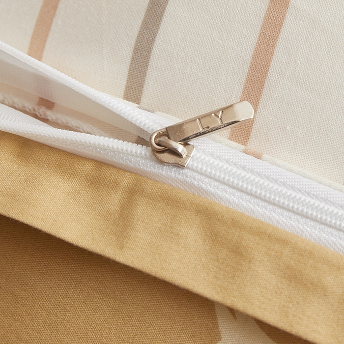 91家纺网 家纺一手货源 找家纺 绫韵 2024新款全棉13372清新小碎花纯棉四件套 比菲兔