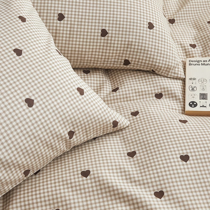 91家纺网 家纺一手货源 找家纺 绫韵 2024新款全棉13372清新小碎花纯棉四件套 格子爱心