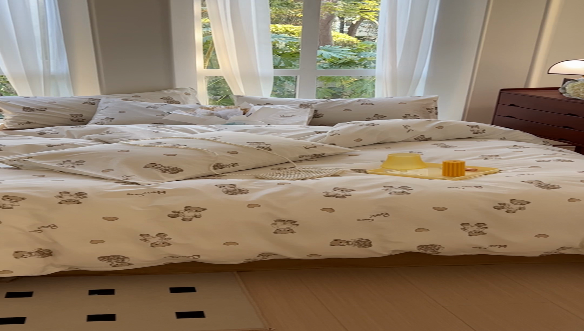 91家纺网 家纺一手货源 找家纺 启程2024新款全棉13372印花四件套直播爆款法式复古碎花系列 爱蒂熊