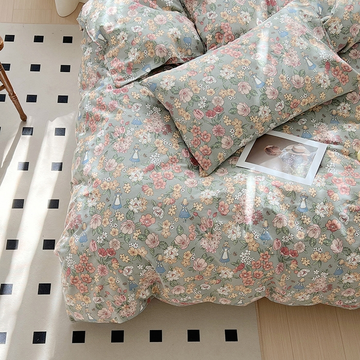 91家纺网 家纺一手货源 找家纺 （总）启程2024新款全棉13372印花四件套直播爆款法式复古碎花系列