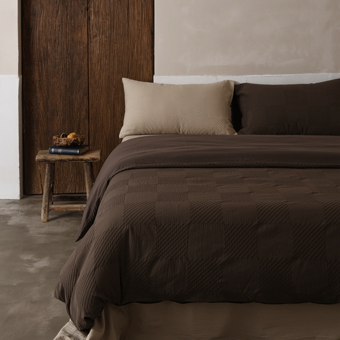 91家纺网 家纺一手货源 找家纺 简家居 2024新款全棉色织提花四件套-幻影 陶泥咖喱