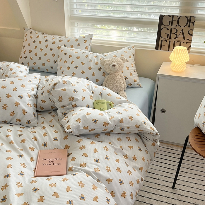 91家纺网 家纺一手货源 找家纺  柠馨 2024新款帕拉图系列13372全棉印花四件套 哈皮熊