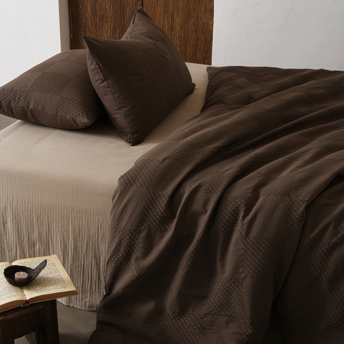 91家纺网 家纺一手货源 找家纺 简家居 2024新款全棉色织提花四件套-幻影 陶泥咖喱