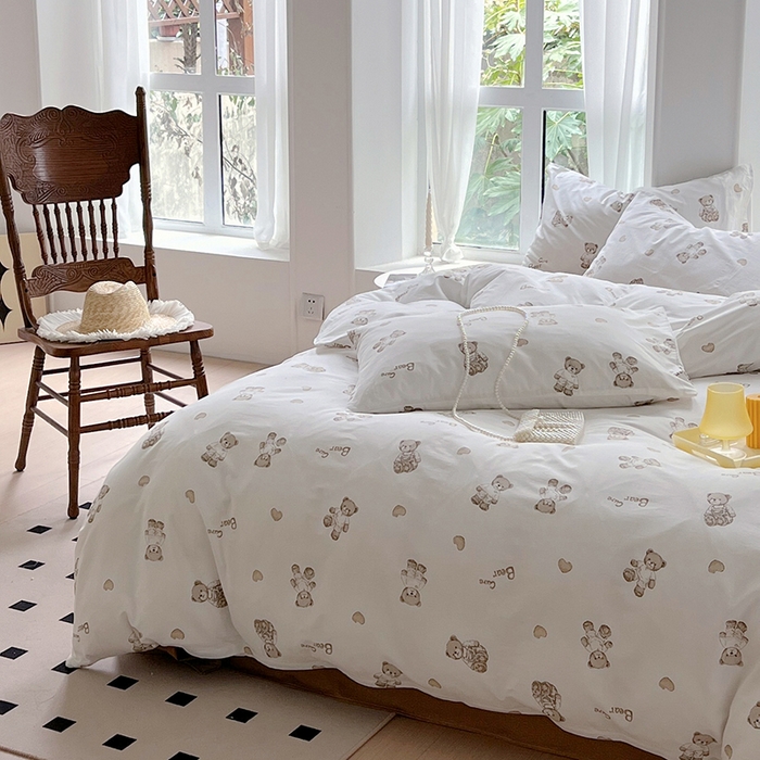 91家纺网 家纺一手货源 找家纺 启程2024新款全棉13372印花四件套直播爆款法式复古碎花系列 爱蒂熊