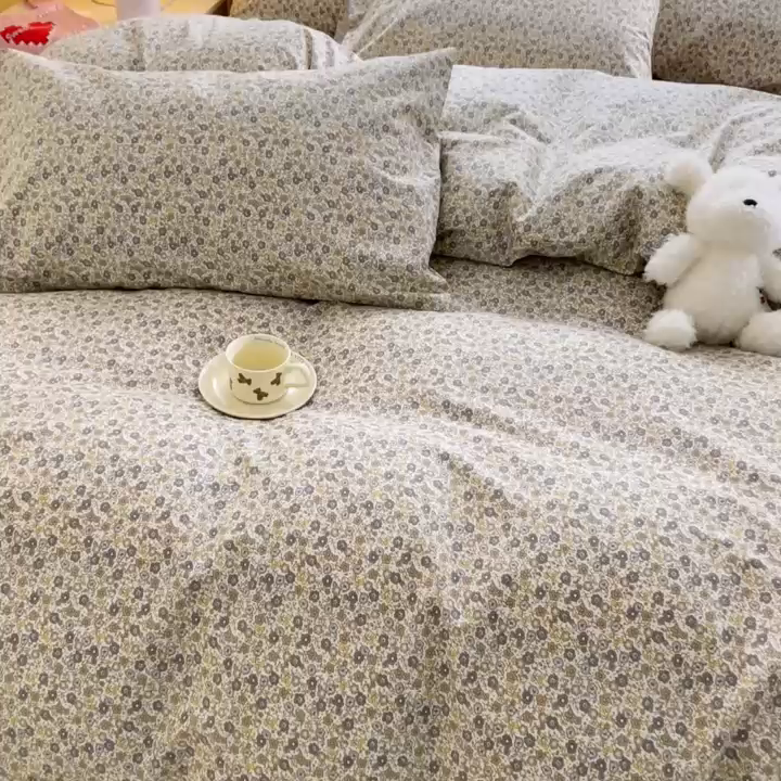 91家纺网 家纺一手货源 找家纺 启程2024新款全棉13372印花四件套直播爆款法式复古碎花系列 绘影-灰