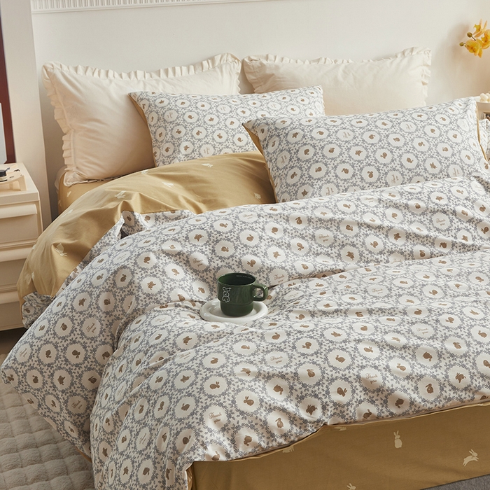 91家纺网 家纺一手货源 找家纺 绫韵 2024新款全棉13372清新小碎花纯棉四件套 莉雅