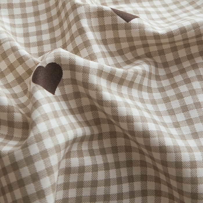 91家纺网 家纺一手货源 找家纺 绫韵 2024新款全棉13372清新小碎花纯棉四件套 格子爱心