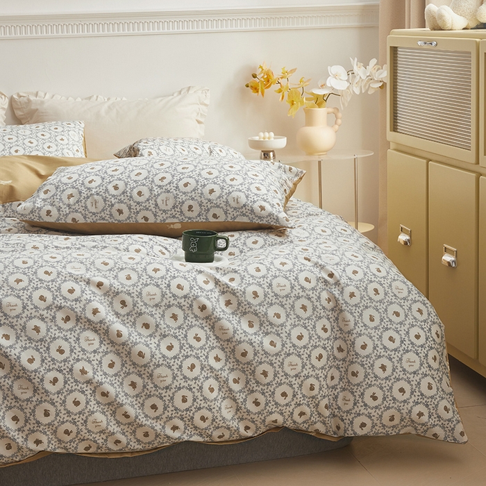 91家纺网 家纺一手货源 找家纺 绫韵 2024新款全棉13372清新小碎花纯棉四件套 莉雅