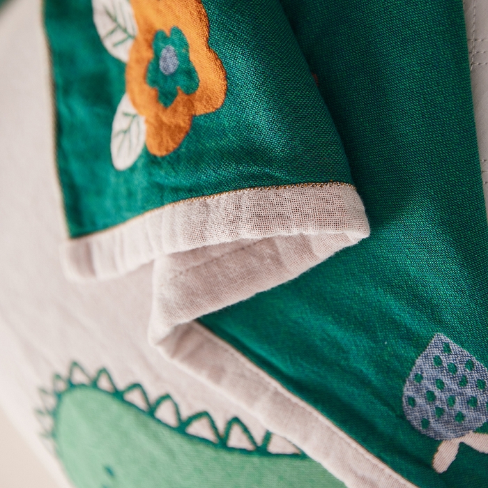 91家纺网 家纺一手货源 找家纺 爱港家纺 2024新款新疆棉水洗色织纱布单人情侣枕巾一对装 绿恐龙