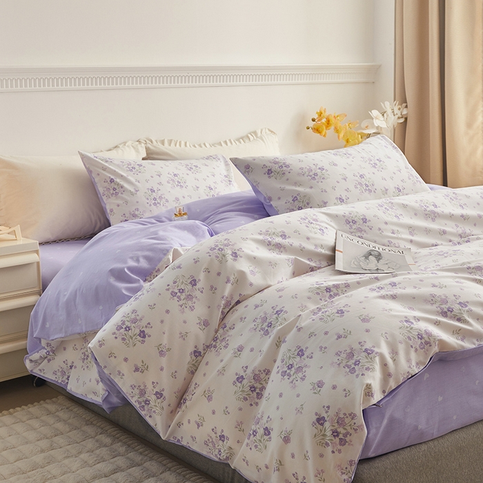 91家纺网 家纺一手货源 找家纺 绫韵 2024新款全棉13372清新小碎花纯棉四件套 海棠花未眠