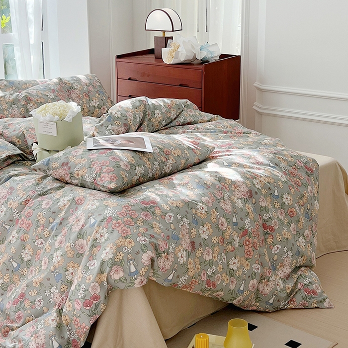 91家纺网 家纺一手货源 找家纺 启程2024新款全棉13372印花四件套直播爆款法式复古碎花系列 爱丽丝漫游记