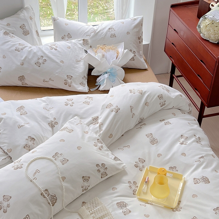 91家纺网 家纺一手货源 找家纺 启程2024新款全棉13372印花四件套直播爆款法式复古碎花系列 爱蒂熊