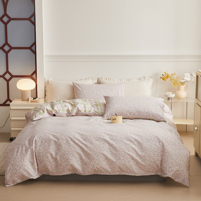 91家纺网 家纺一手货源 找家纺 绫韵 2024新款全棉13372清新小碎花纯棉四件套 优雅花花