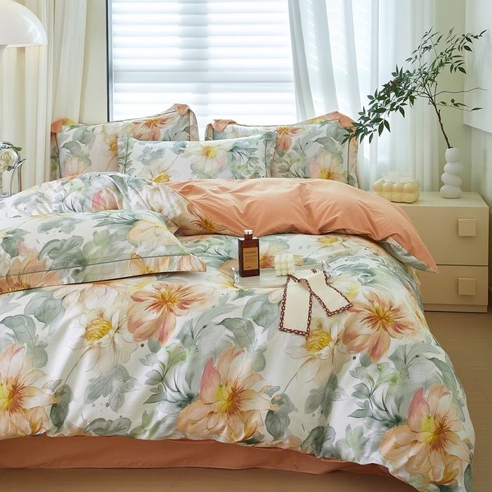 91家纺网 家纺一手货源 找家纺 启航家居 2025春夏全棉铂金棉数码印花四件套 花的旅途桔