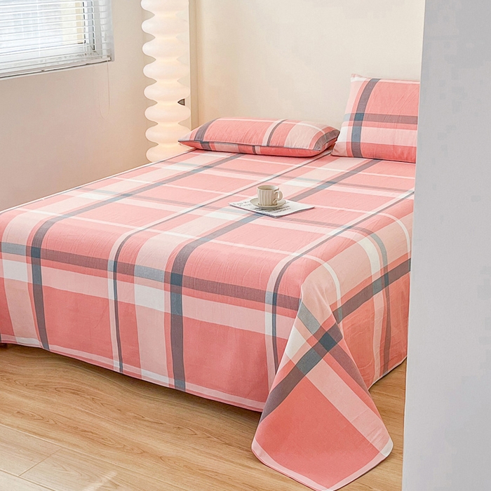 91家纺网 家纺一手货源 找家纺 棉乐町家居 2025新款爆款印花老粗布床单系列 格恋情怀-粉