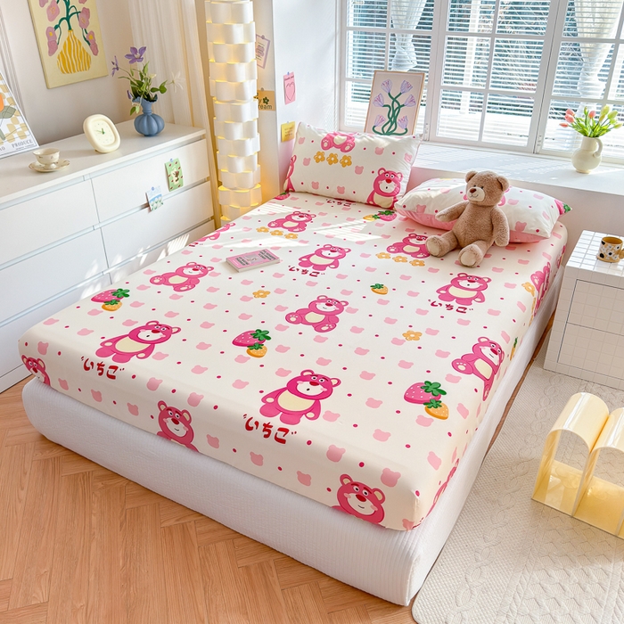 91家纺网 家纺一手货源 找家纺 清雅福 2024新款全棉13372小清新单床笠 开心草莓熊