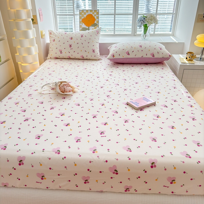 91家纺网 家纺一手货源 找家纺 清雅福 2024新款全棉13372小清新单床笠 爱心樱桃