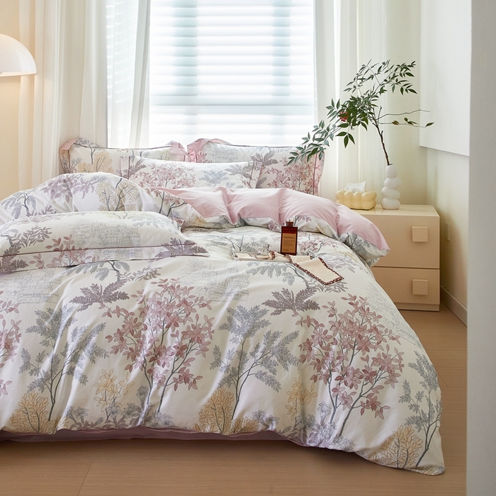 91家纺网 家纺一手货源 找家纺 启航家居 2025春夏全棉铂金棉数码印花四件套 画意枝头粉