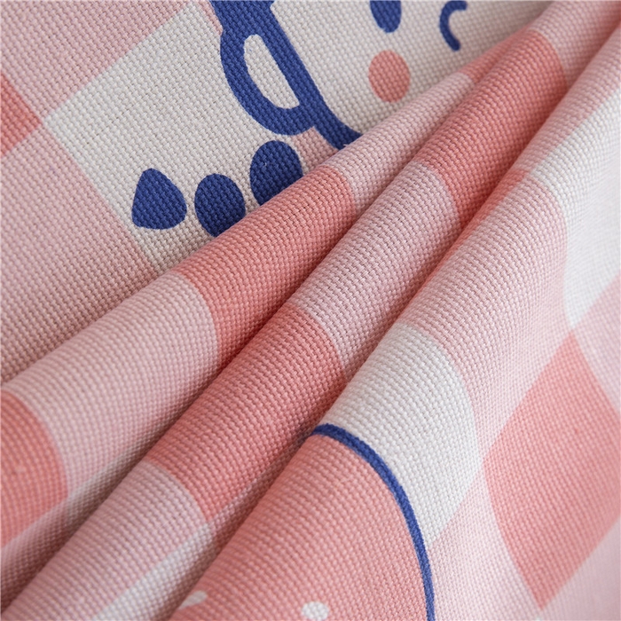 91家纺网 家纺一手货源 找家纺 棉乐町家居 2025新款爆款印花老粗布床单系列 格子草莓-粉