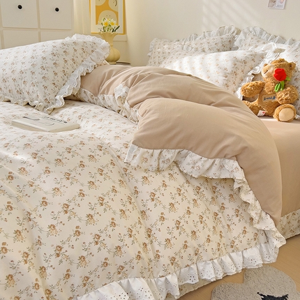91家纺网 家纺一手货源 找家纺 富米莱（原臻工厂） 舒适亲肤臻云朵棉水洗棉韩国ins小碎花花边款四件套 丽莎欣欣