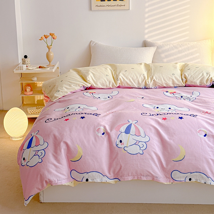 91家纺网 家纺一手货源 找家纺 爱丽丝 2024新款全棉三丽鸥新品系列-单被套 月亮玉桂狗