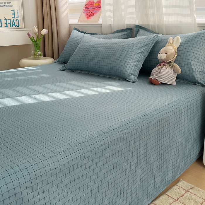 91家纺网 家纺一手货源 找家纺 楠沐家纺  2025年新款亲肤水洗棉芦荟棉印花床单系列 蓝格