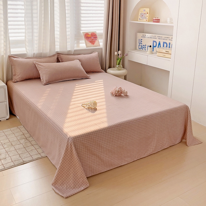 91家纺网 家纺一手货源 找家纺 楠沐家纺  2025年新款亲肤水洗棉芦荟棉印花床单系列 小粉格