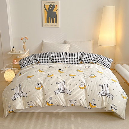 91家纺网 家纺一手货源 找家纺 爱丽丝 2024新款全棉三丽鸥新品系列-单被套 香蕉帕恰狗