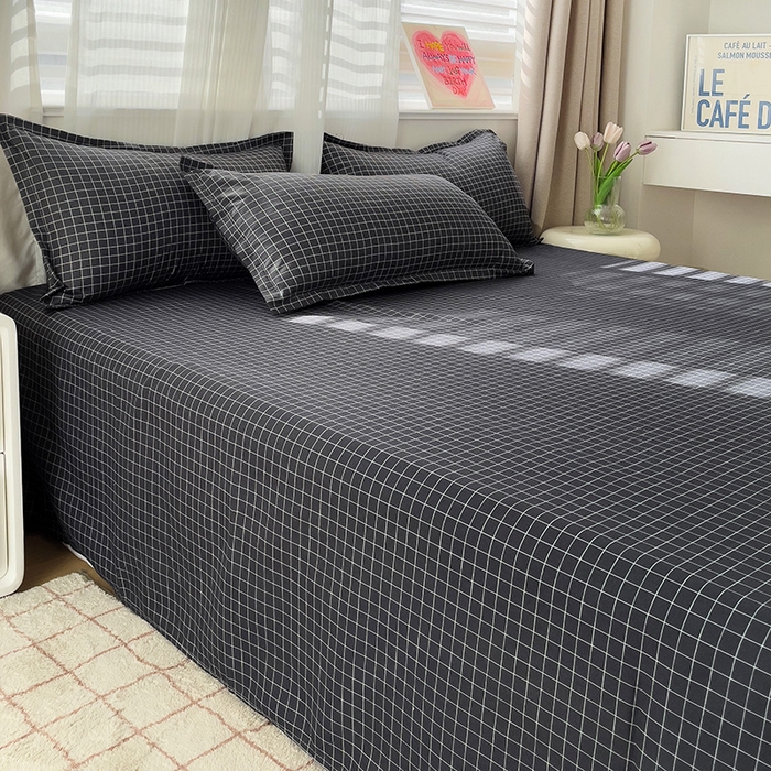 91家纺网 家纺一手货源 找家纺 楠沐家纺  2025年新款亲肤水洗棉芦荟棉印花床单系列 小黑格