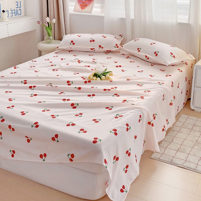 91家纺网 家纺一手货源 找家纺 楠沐家纺  2025年新款亲肤水洗棉芦荟棉印花床单系列 小樱桃